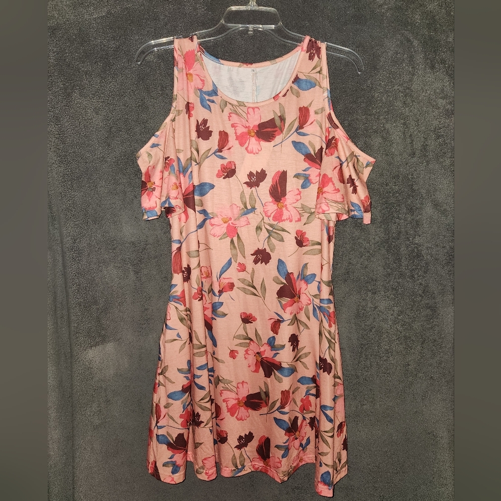 NWT Ofeefan Floral Cold Shoulder Mini Dress Size Large